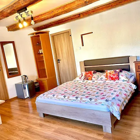 Velická Vináreň Casa de hóspedes 3*